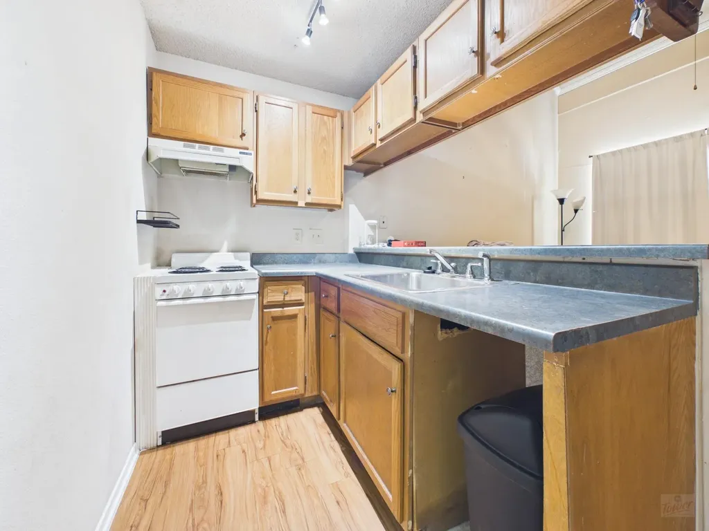 1905 San Gabriel Street Austin TX 78705