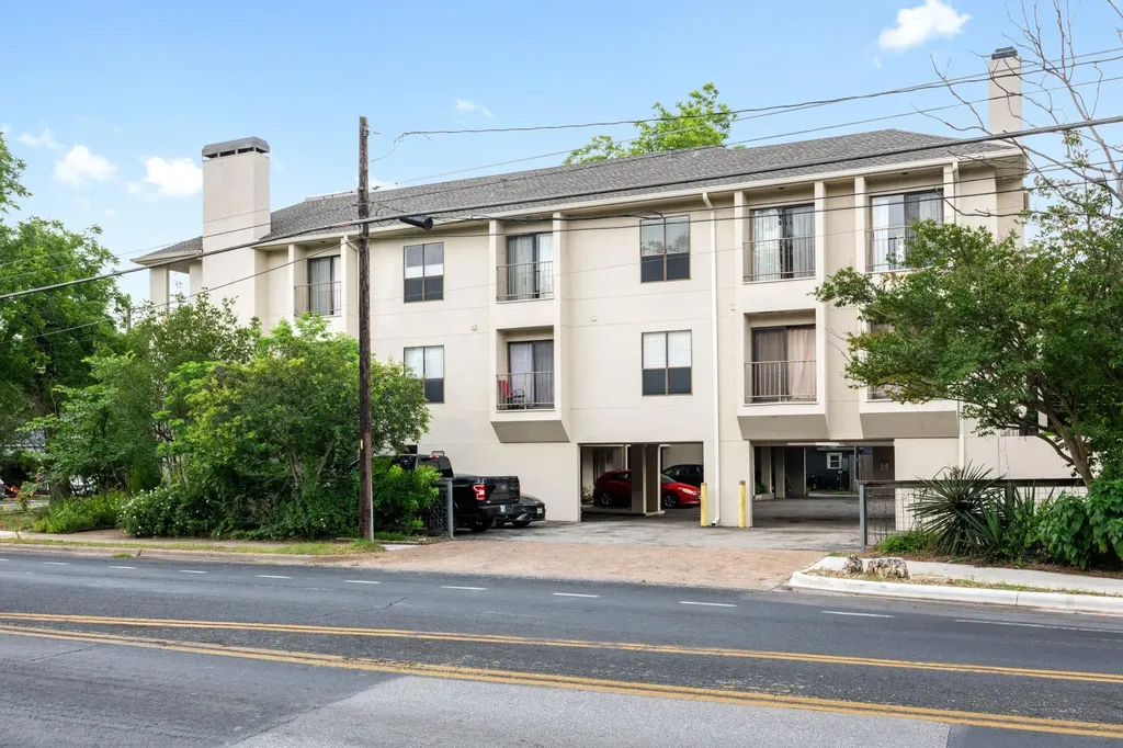 409 E 38th Street Austin TX 78705