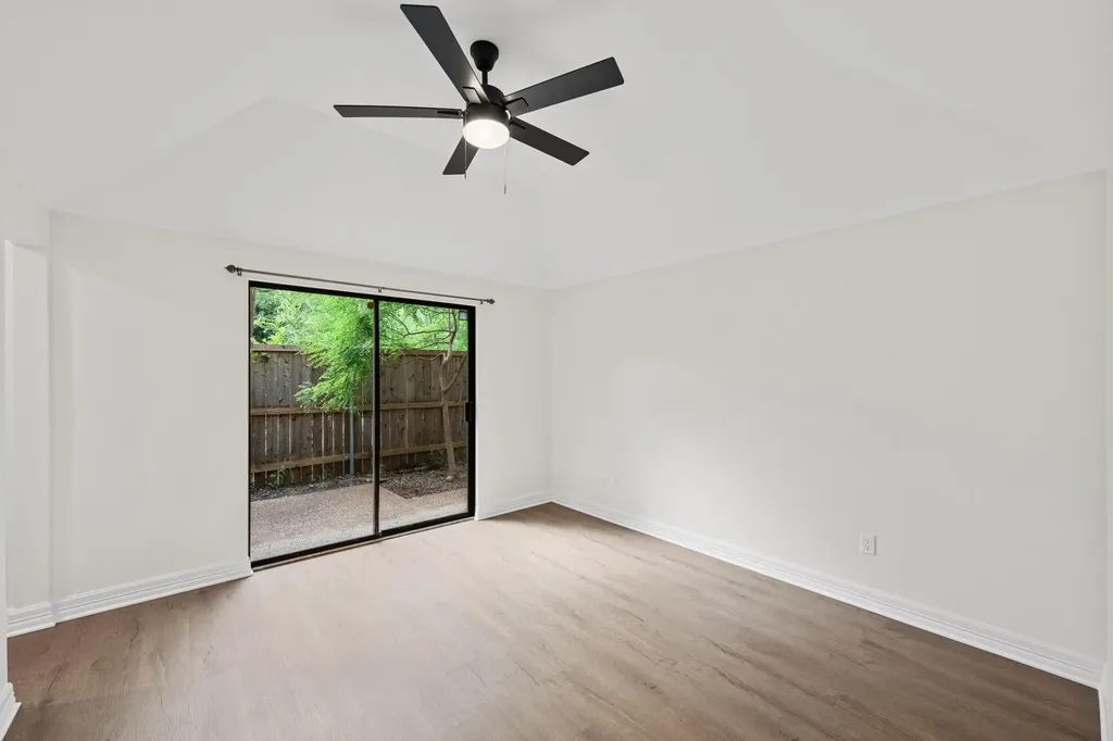 409 E 38th Street Austin TX 78705