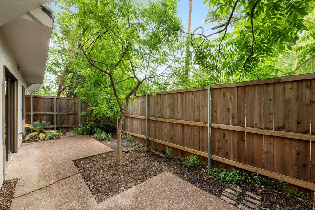 409 E 38th Street Austin TX 78705