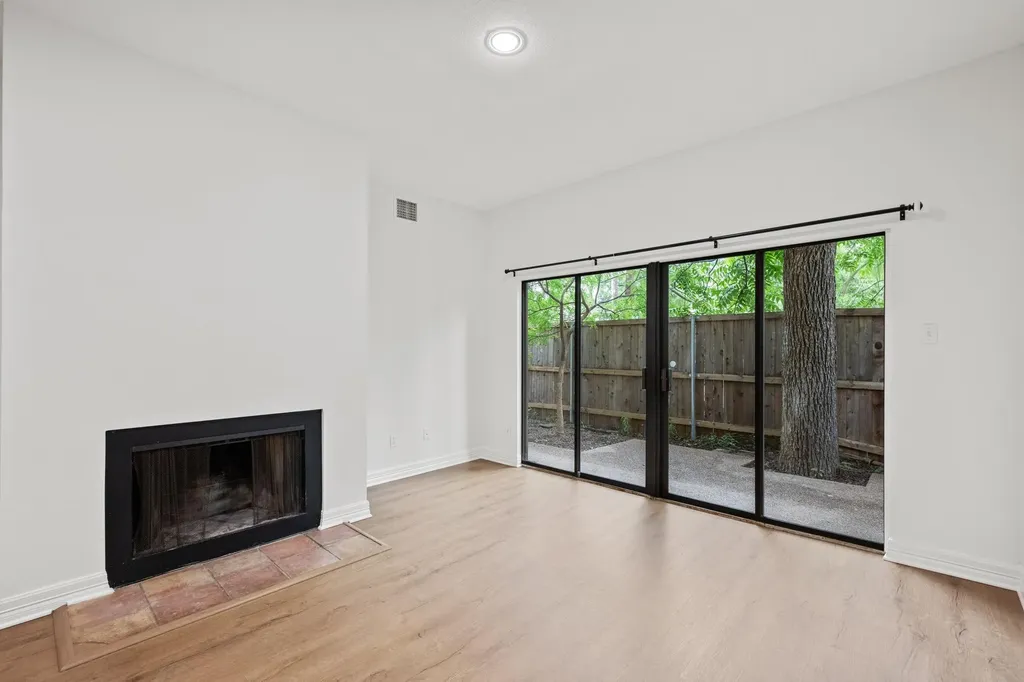 409 E 38th Street Austin TX 78705