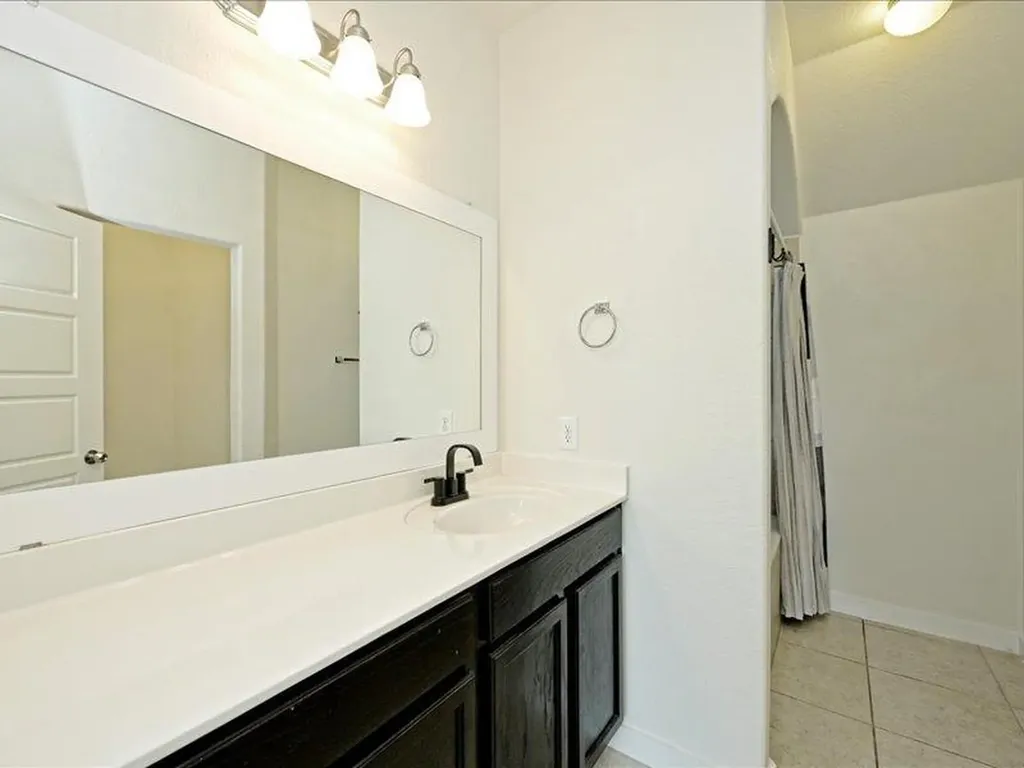 2101 Rivers Edge Way Austin TX 78741