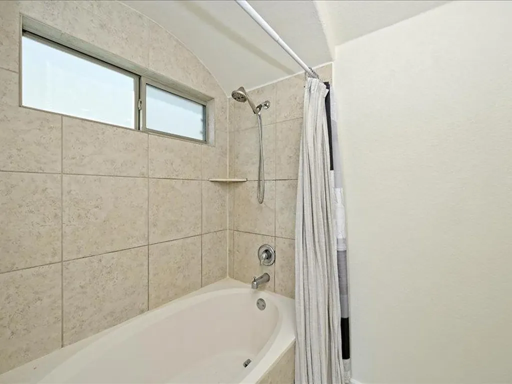 2101 Rivers Edge Way Austin TX 78741