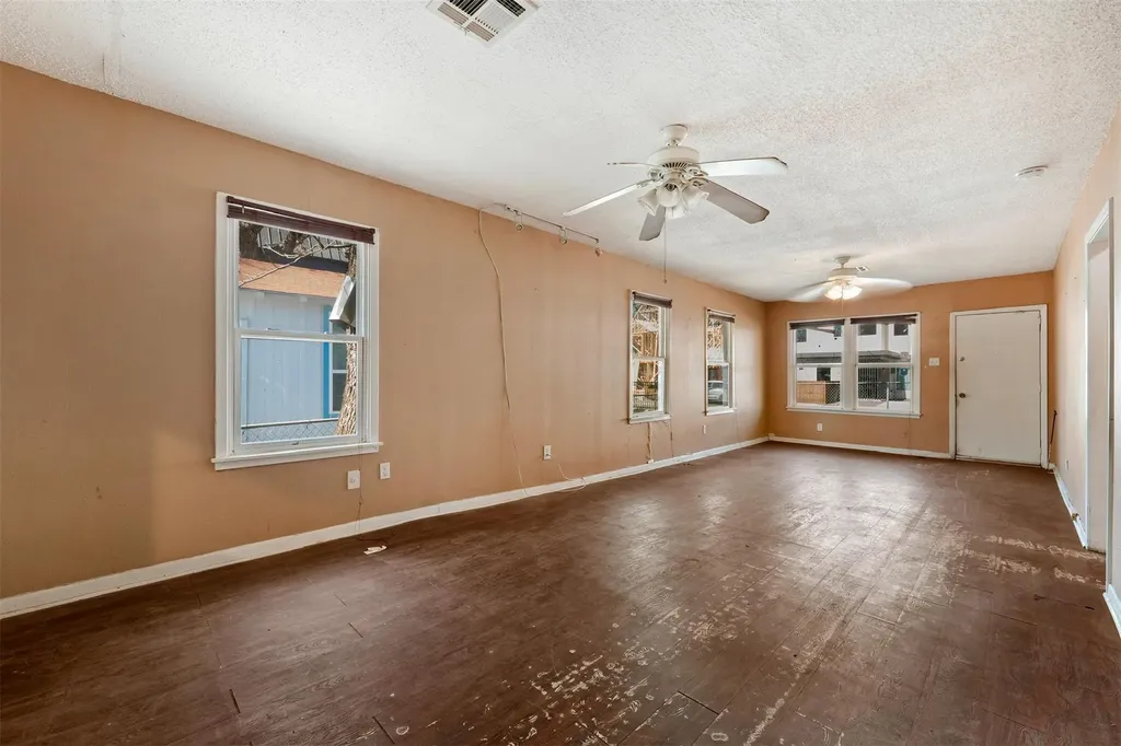 1507 1/2 Holly Street Austin TX 78702
