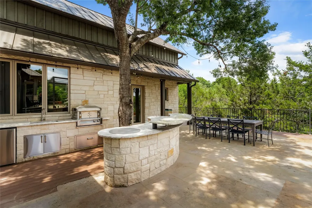 5 Clarendon Lane Austin TX 78746