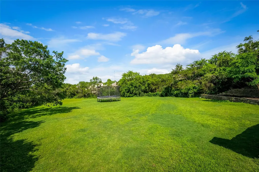 5 Clarendon Lane Austin TX 78746