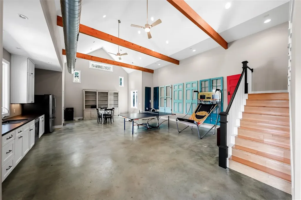 5 Clarendon Lane Austin TX 78746