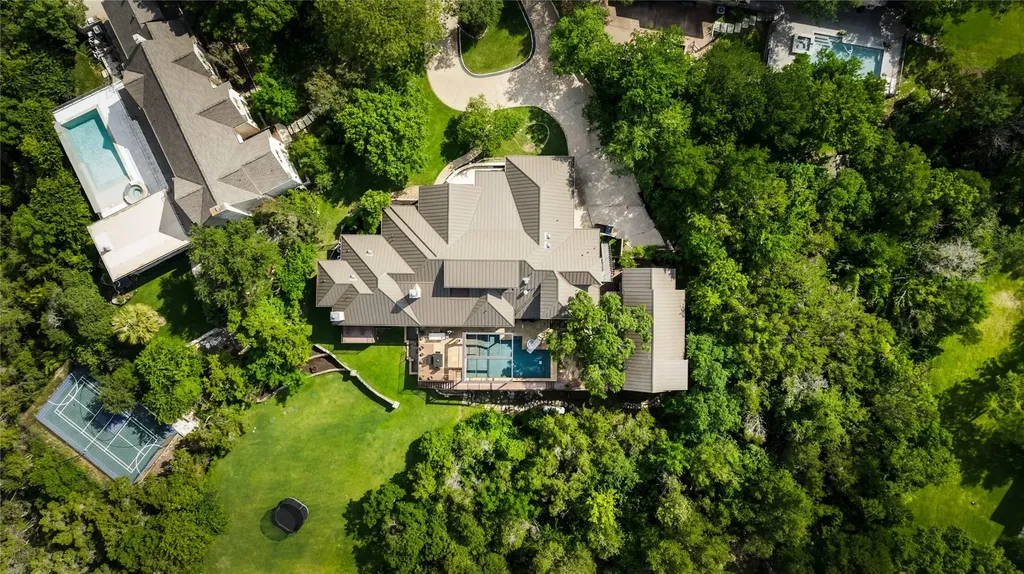 5 Clarendon Lane Austin TX 78746