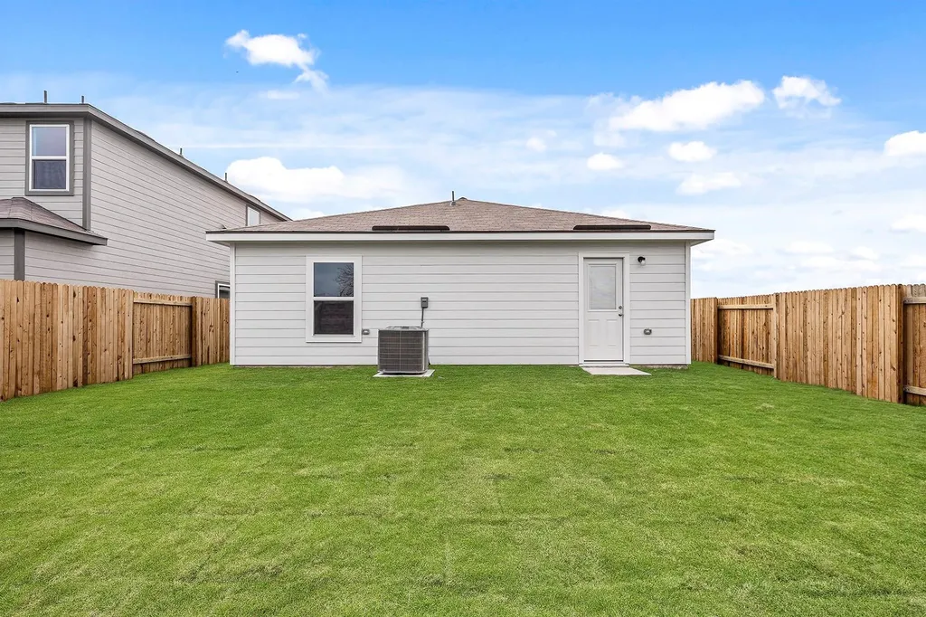 14621 Wahlbergs Way Elgin TX 78621
