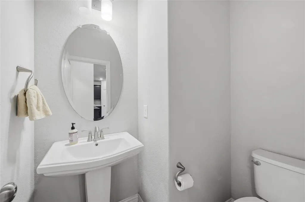 141 Sangaree Drive Buda TX 78610