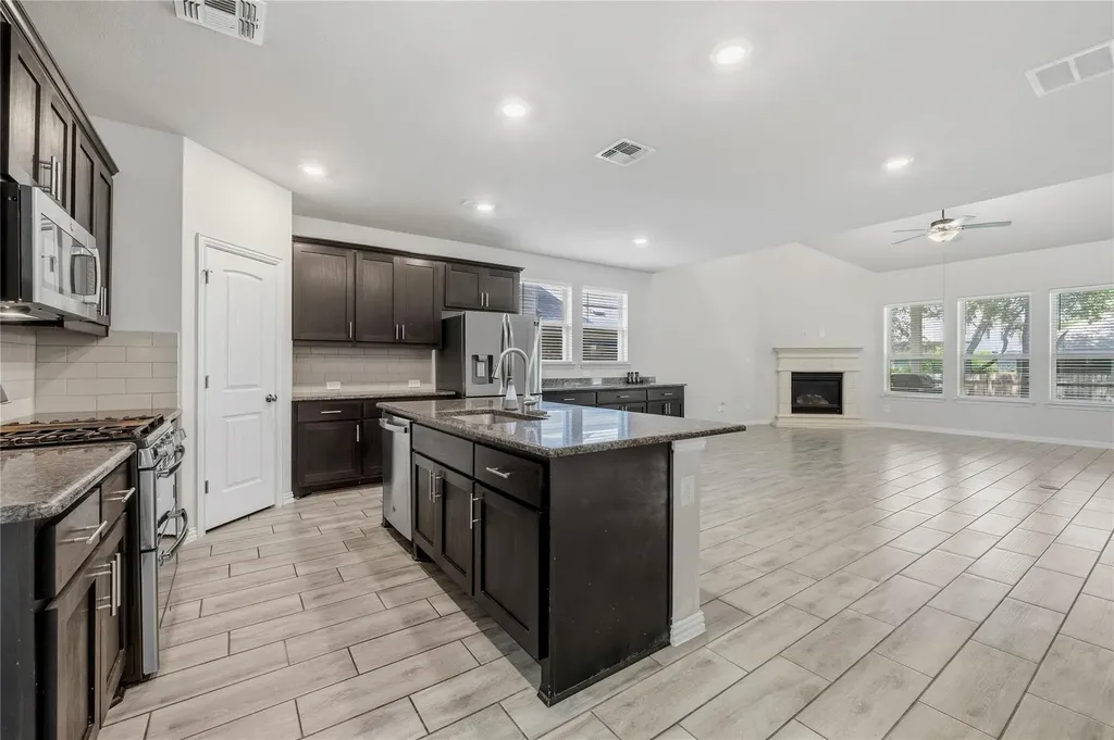 141 Sangaree Drive Buda TX 78610