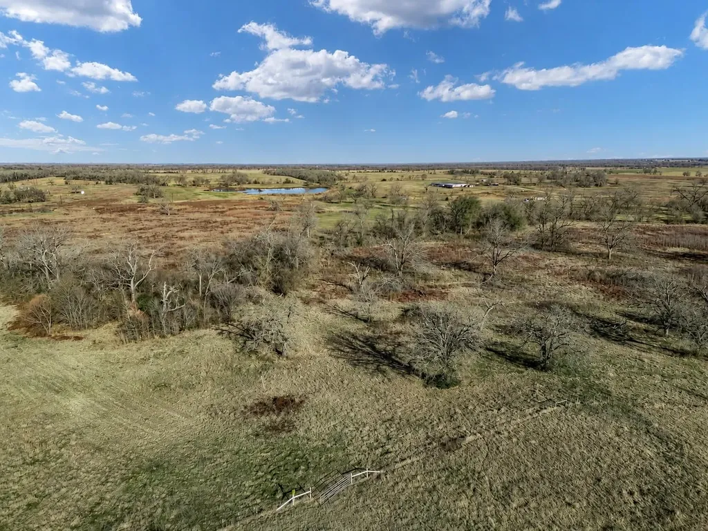 19 County Road 721 Groesbeck TX 76653