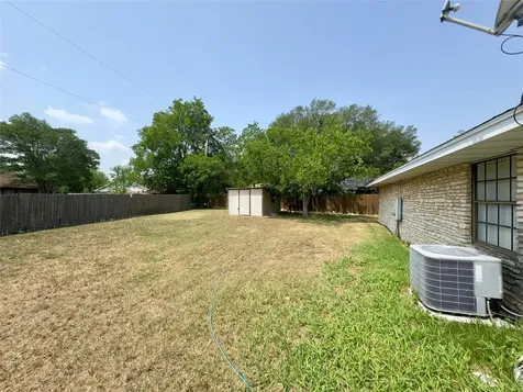 821 S Guadalupe Street Lockhart TX 78644