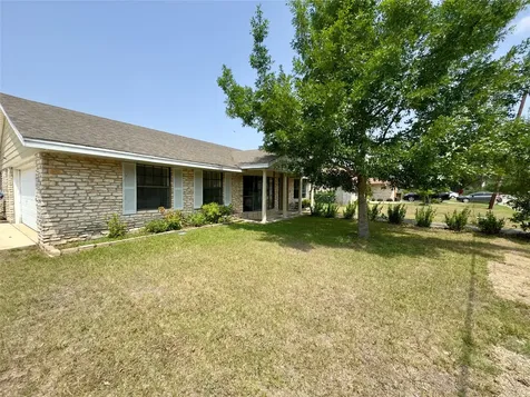 821 S Guadalupe Street Lockhart TX 78644