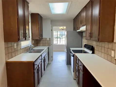 821 S Guadalupe Street Lockhart TX 78644