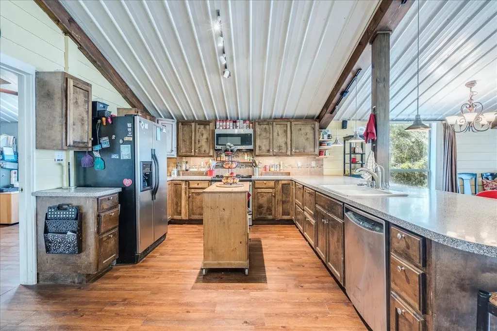 1409 Orchard Drive Leander TX 78641
