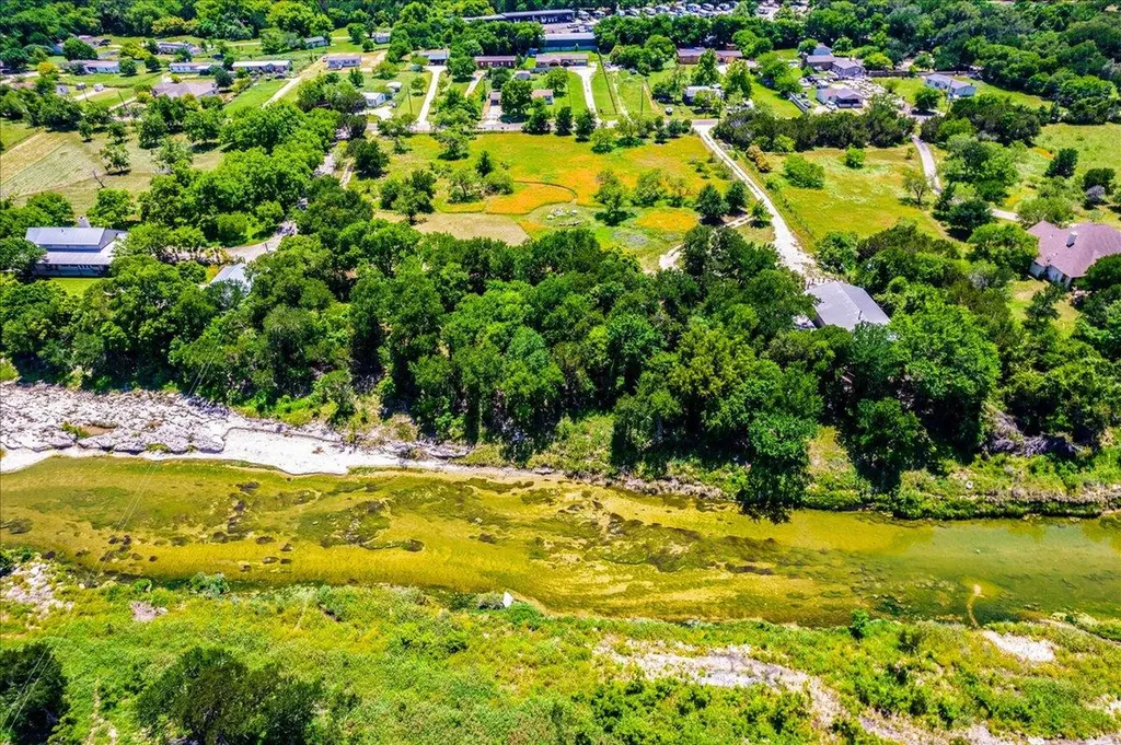 1409 Orchard Drive Leander TX 78641
