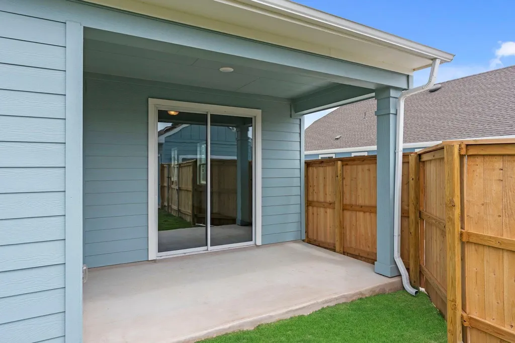 112 Cherry Blossom Lane Taylor TX 76574