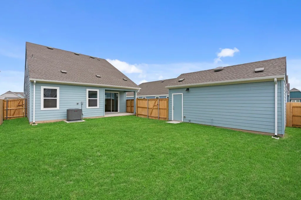 112 Cherry Blossom Lane Taylor TX 76574