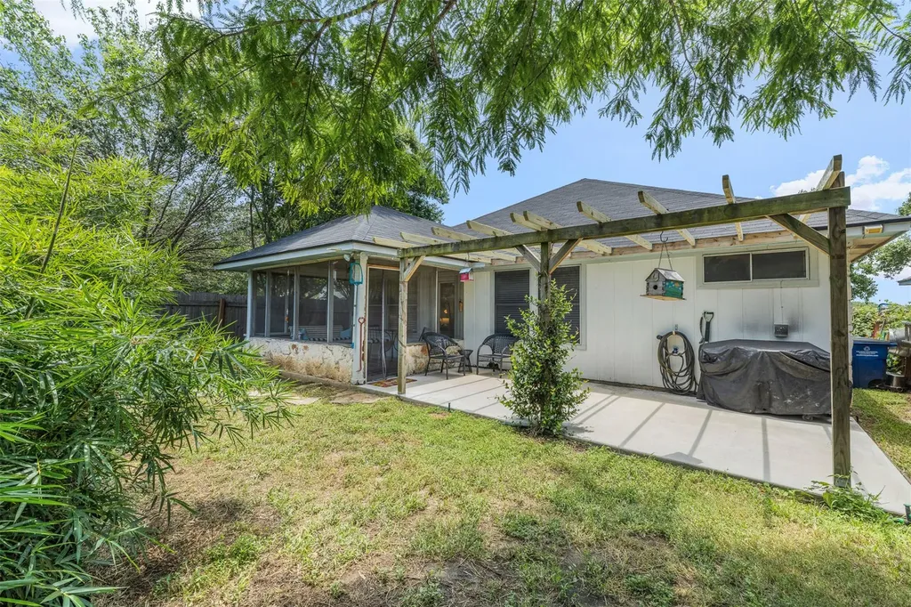 2958 Lagerway Cove Austin TX 78748