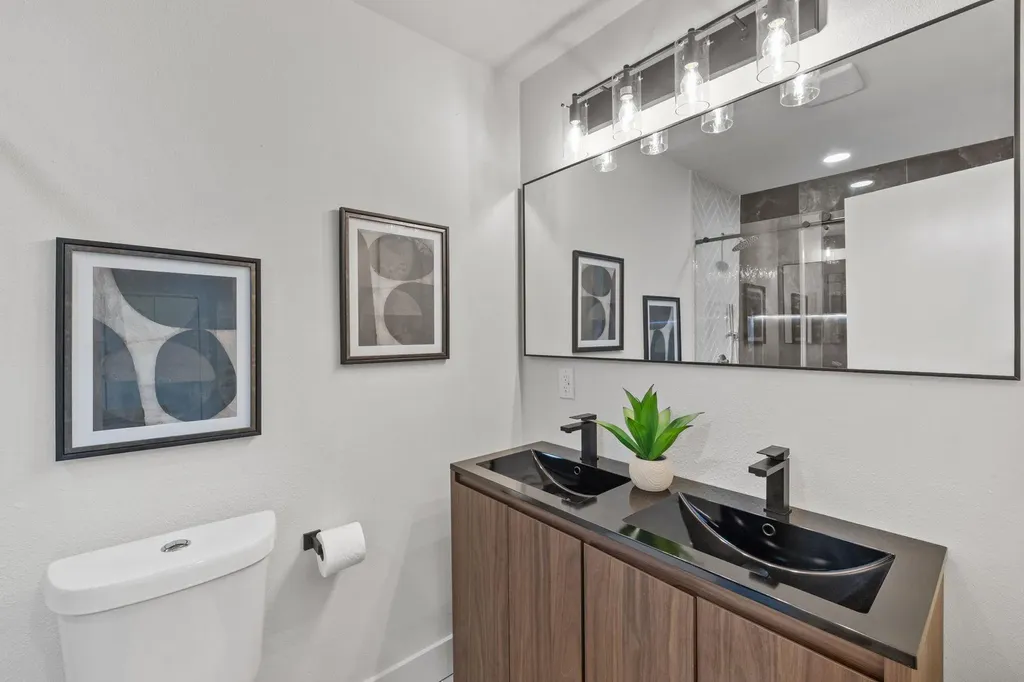 4402 Dove Springs Drive Austin TX 78744