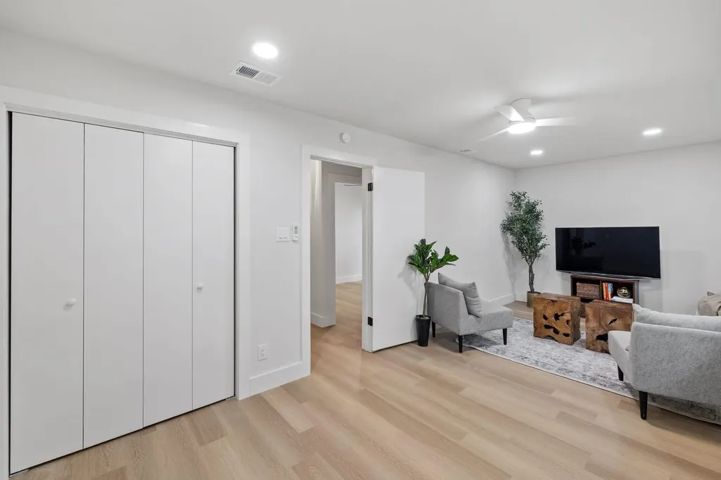 4402 Dove Springs Drive Austin TX 78744