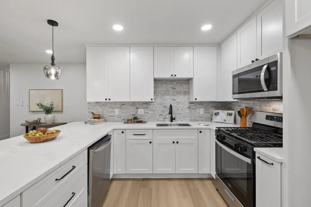 4402 Dove Springs Drive Austin TX 78744
