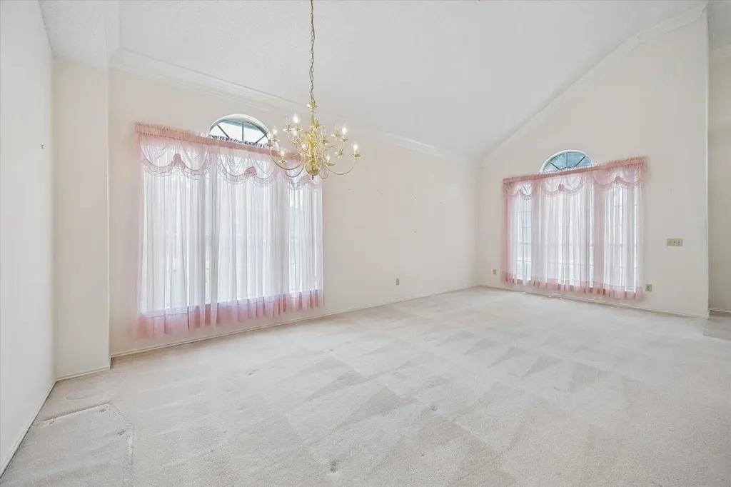 7503 Ponoma Trail Austin TX 78749
