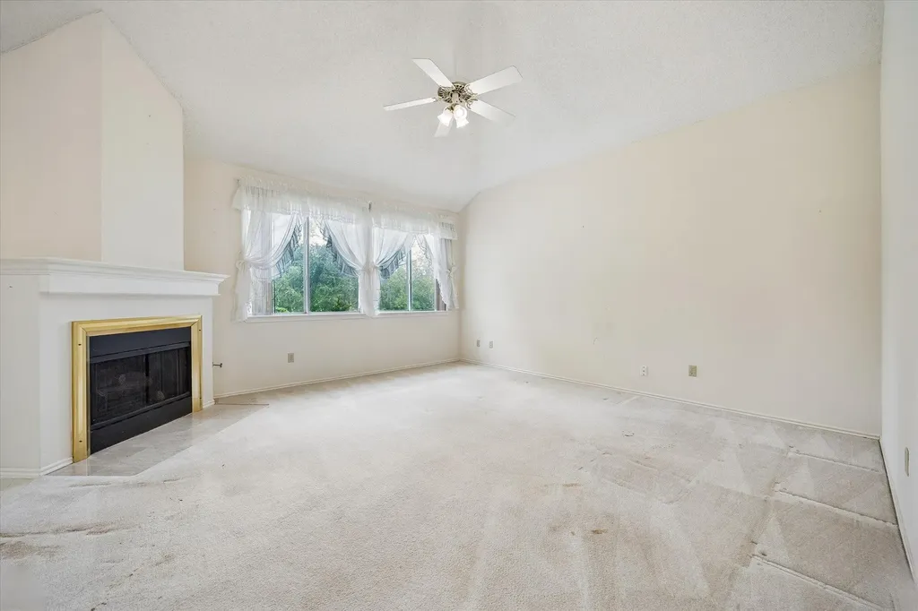 7503 Ponoma Trail Austin TX 78749