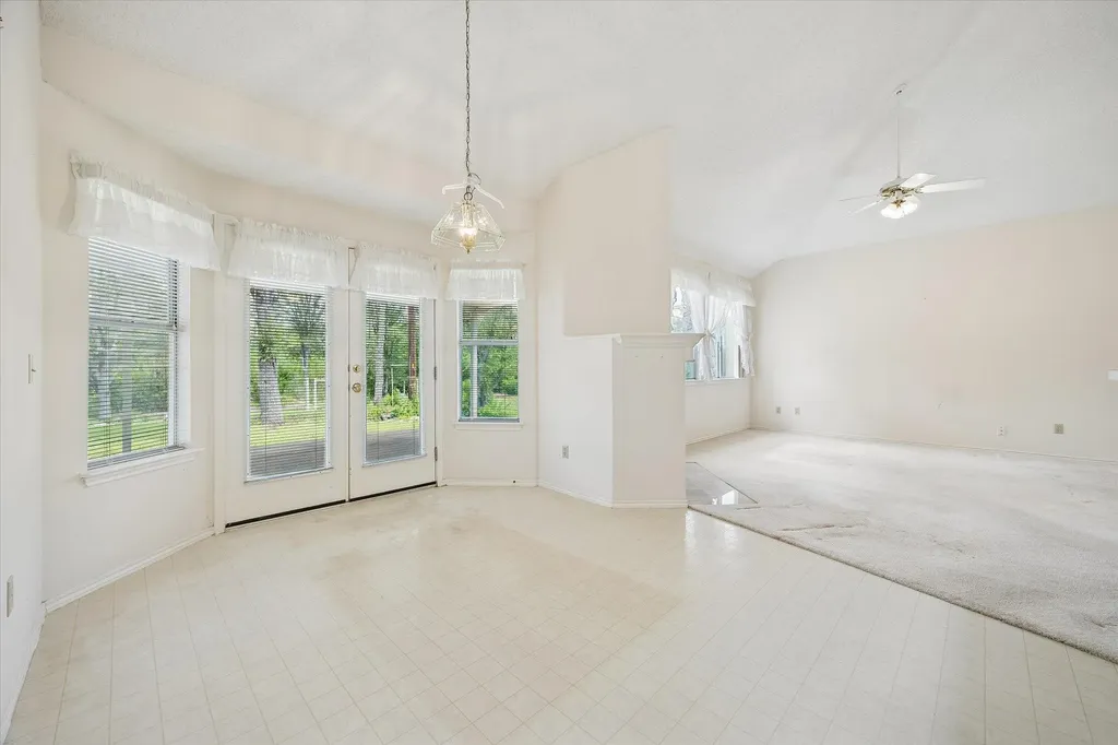 7503 Ponoma Trail Austin TX 78749