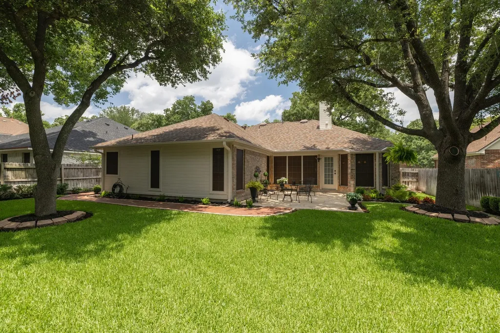 2015 Plantation Drive Round Rock TX 78681