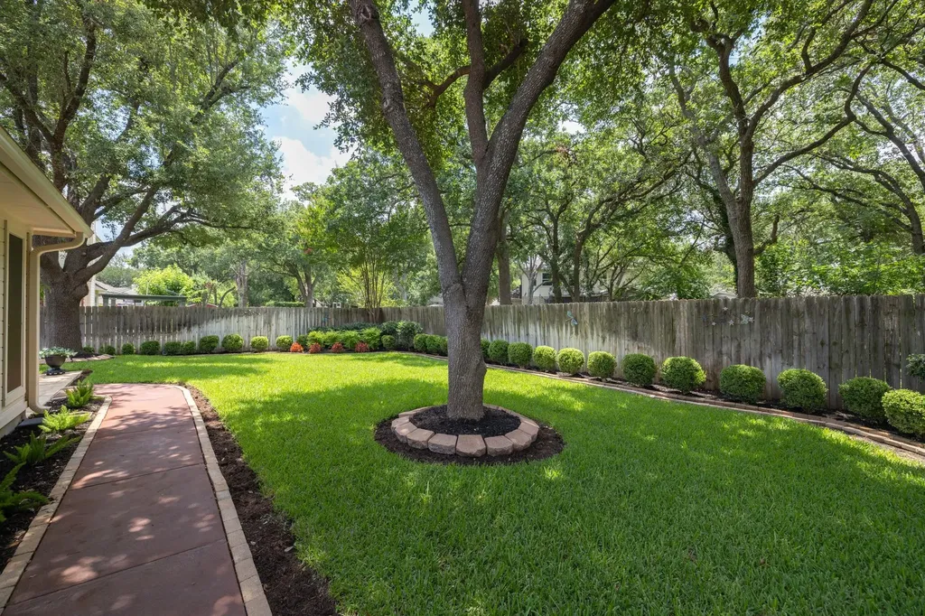 2015 Plantation Drive Round Rock TX 78681
