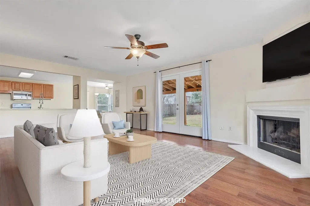 307 Crossland Cove Leander TX 78641