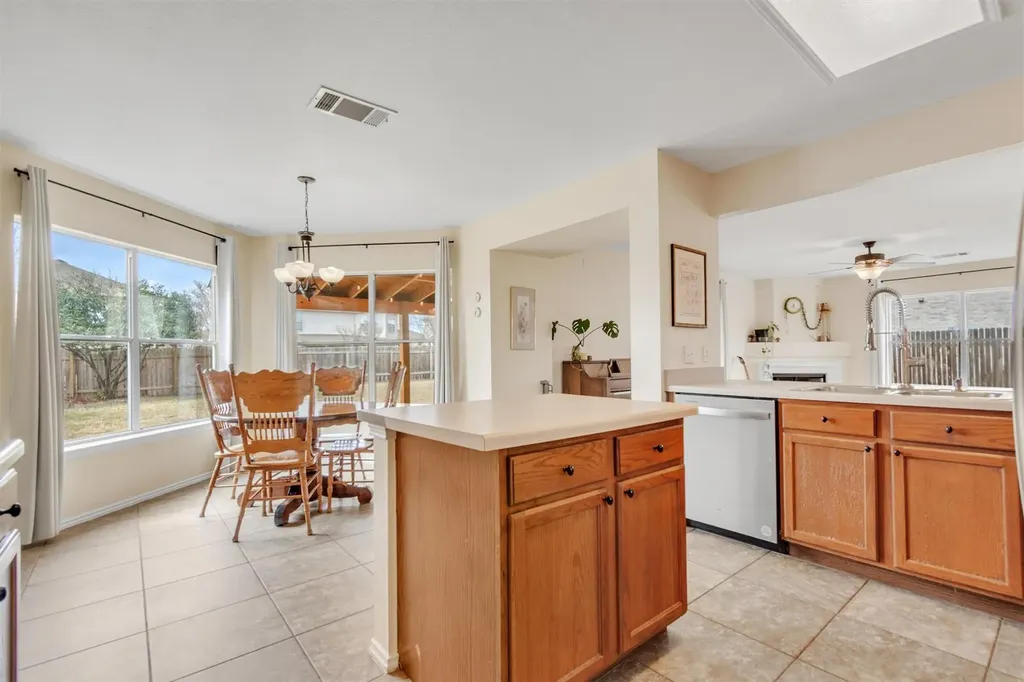 307 Crossland Cove Leander TX 78641