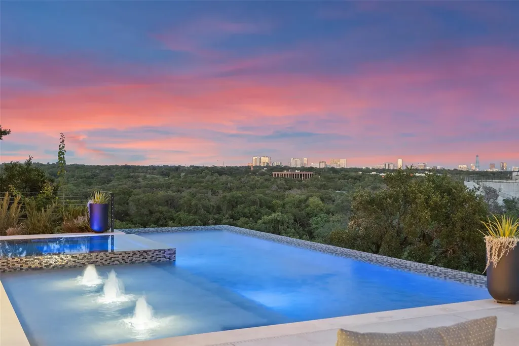 3111 Above Stratford Place Austin TX 78746