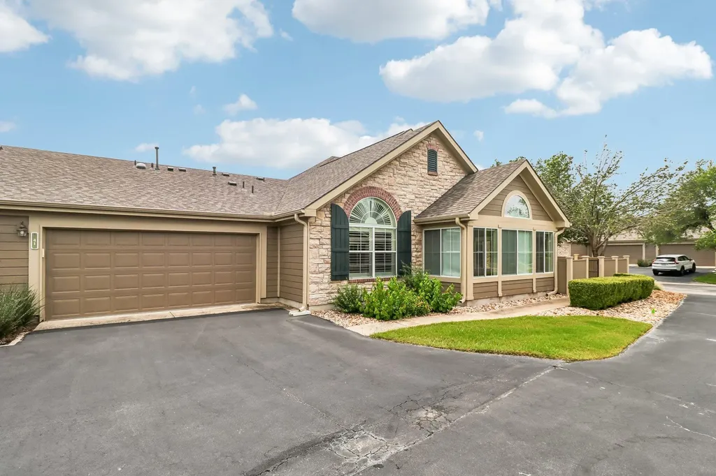 30 Wildwood Drive Georgetown TX 78633