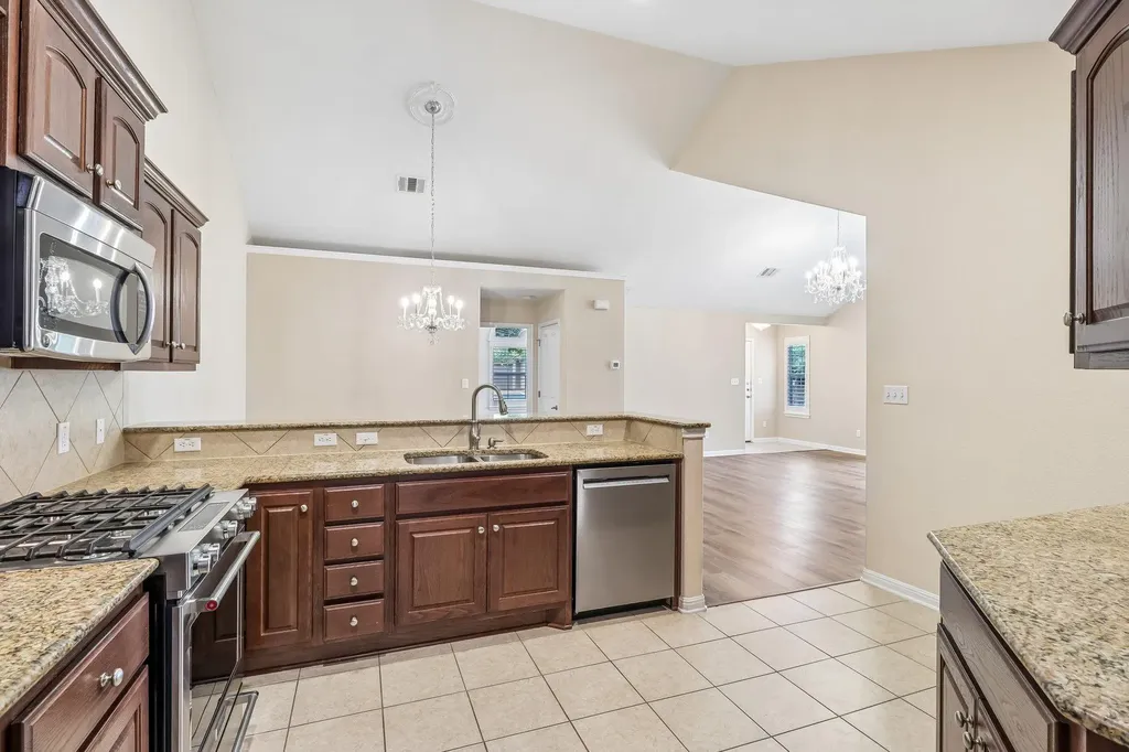 30 Wildwood Drive Georgetown TX 78633