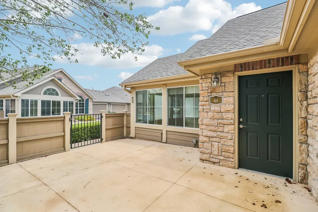 30 Wildwood Drive Georgetown TX 78633