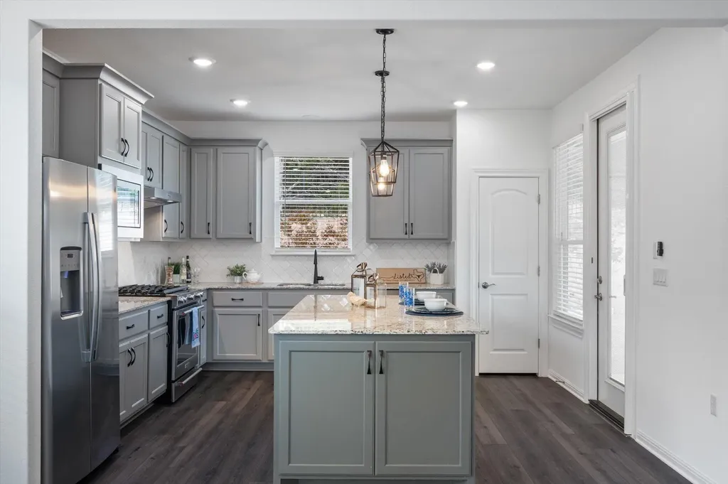 212 Coachsmith Street Georgetown TX 78633