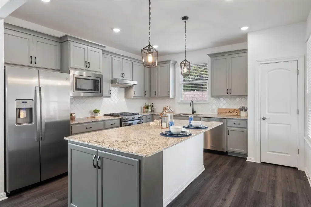 212 Coachsmith Street Georgetown TX 78633