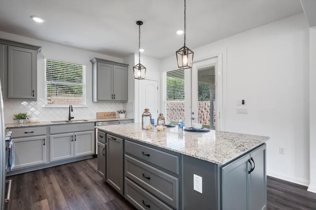 212 Coachsmith Street Georgetown TX 78633