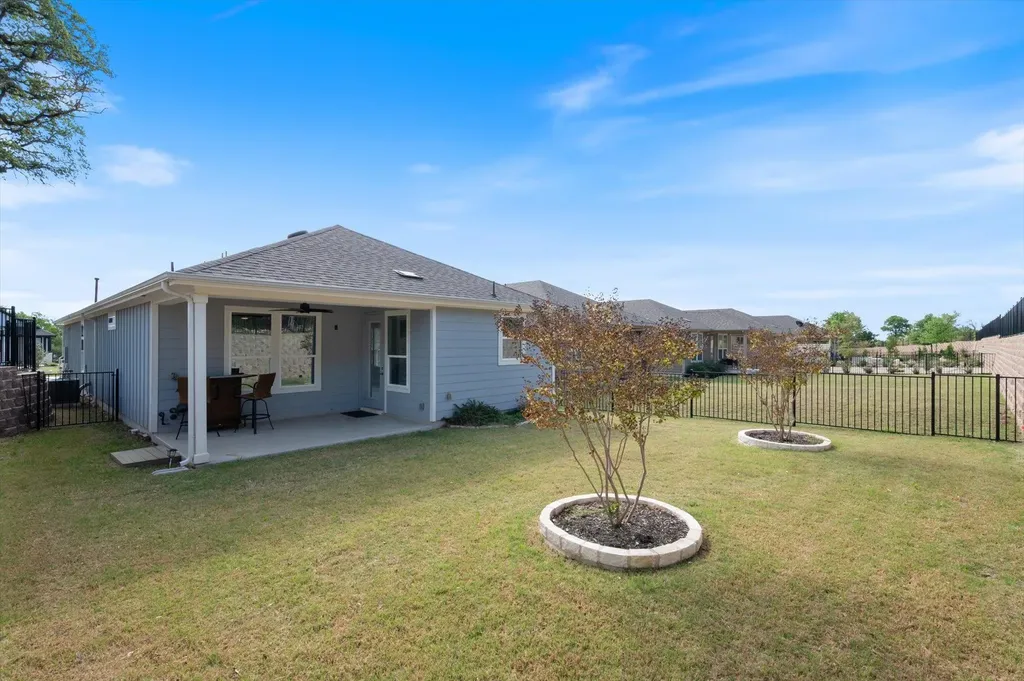 212 Coachsmith Street Georgetown TX 78633