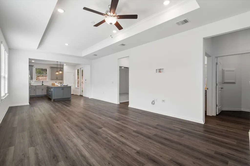212 Coachsmith Street Georgetown TX 78633