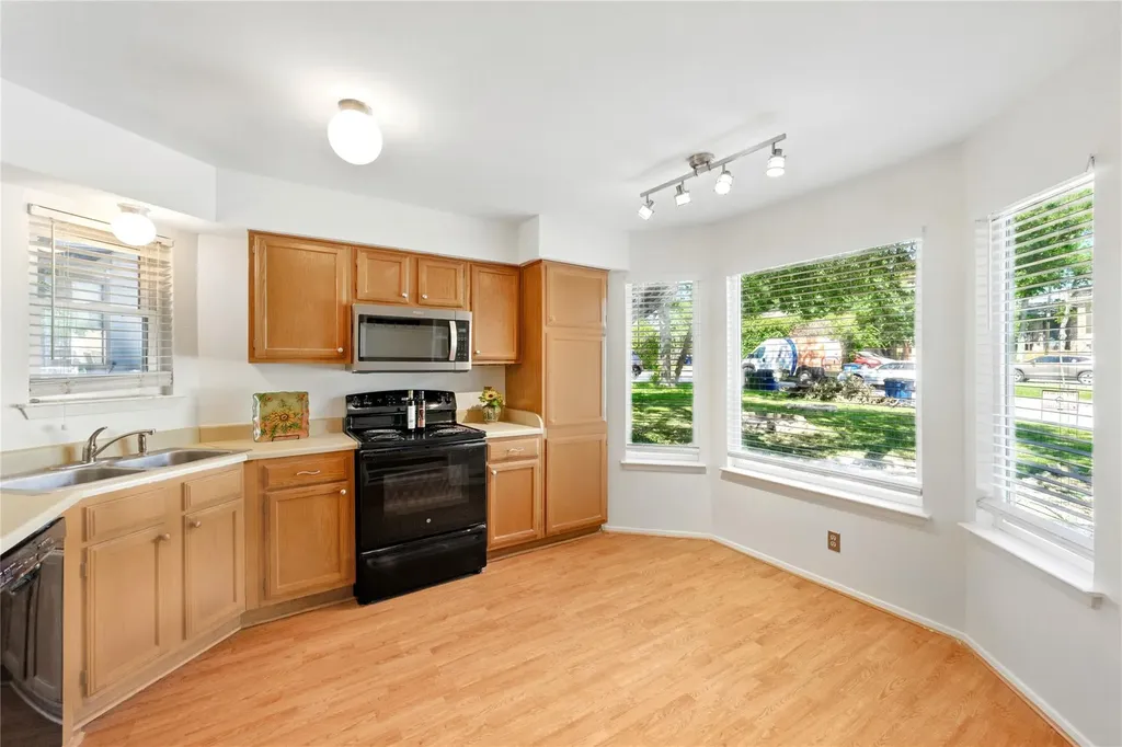 2105 Kirksey Drive Austin TX 78741