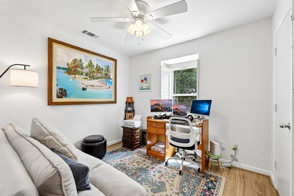 94 Louise Street Elgin TX 78621