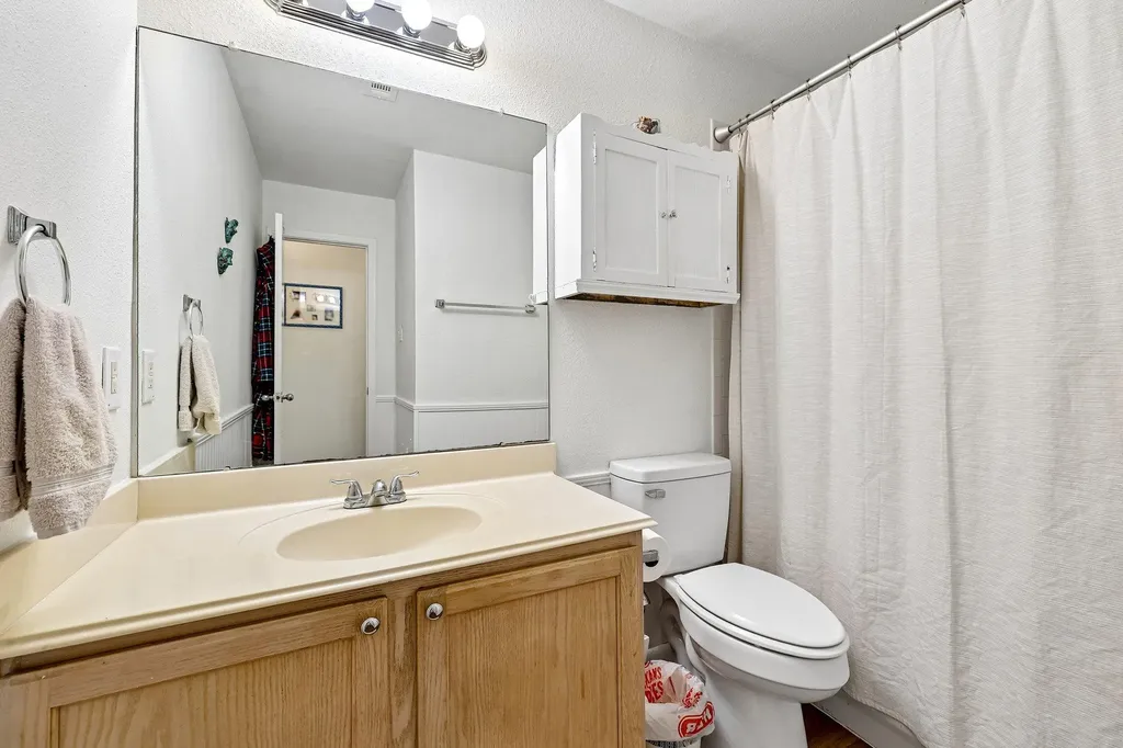 94 Louise Street Elgin TX 78621