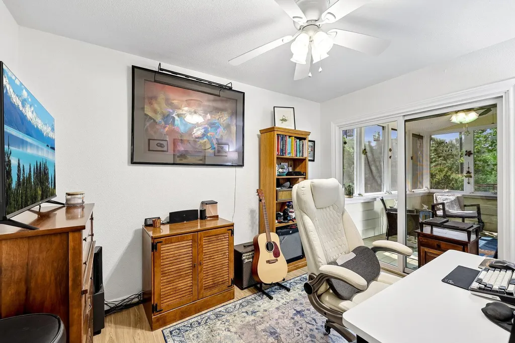 94 Louise Street Elgin TX 78621