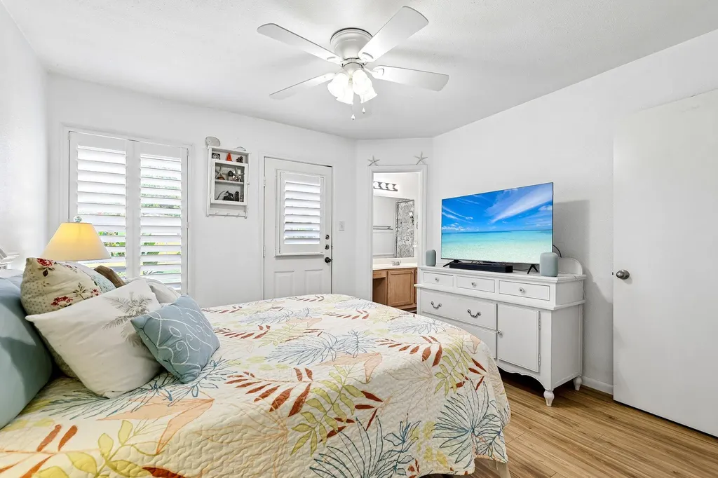 94 Louise Street Elgin TX 78621