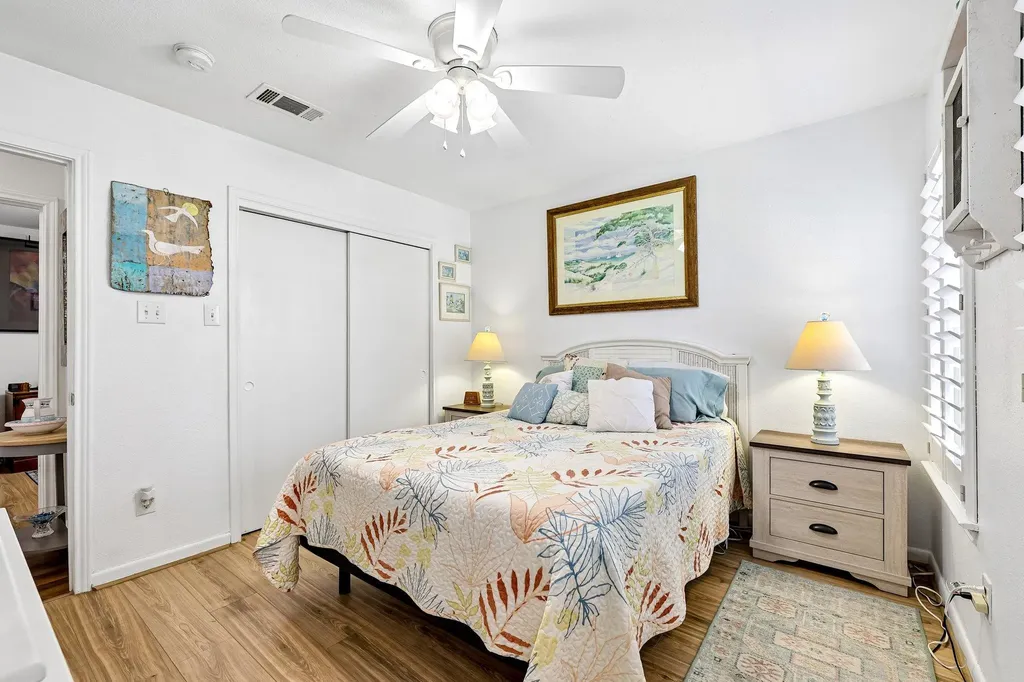 94 Louise Street Elgin TX 78621