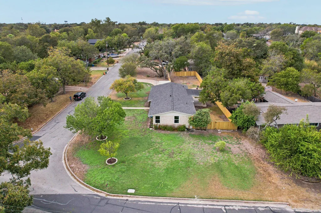 202 E Caddo Street Austin TX 78753